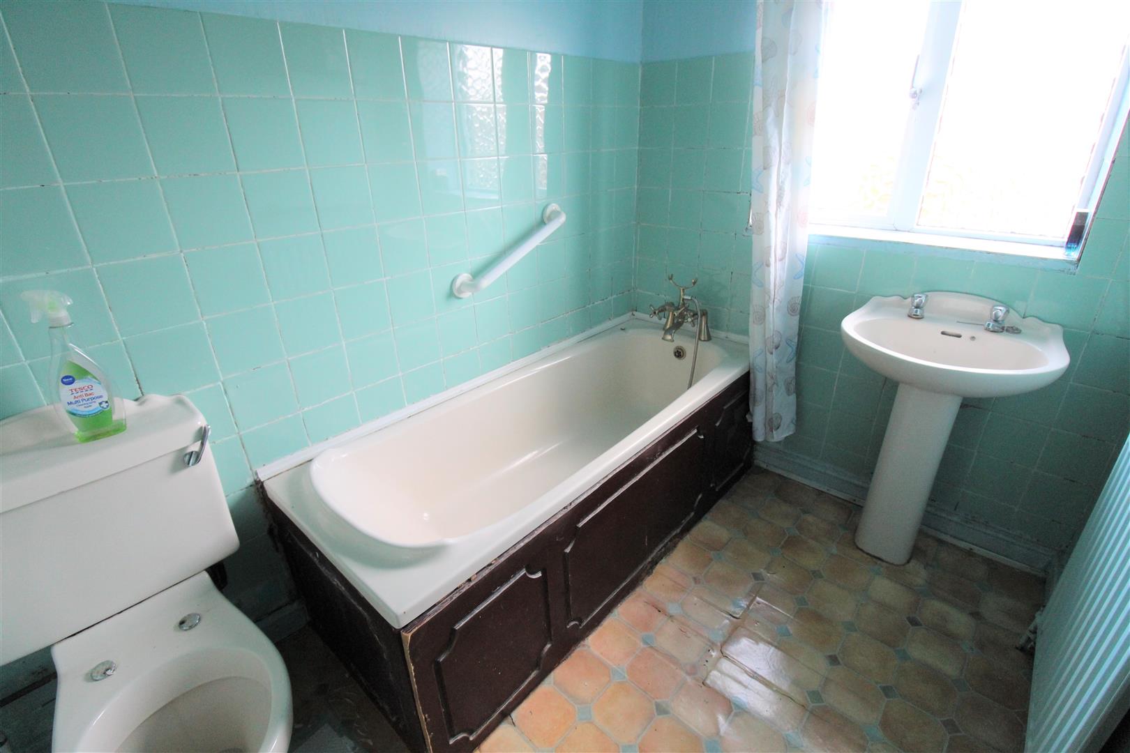Ladybank Grove, Blurton, Stoke-On-Trent